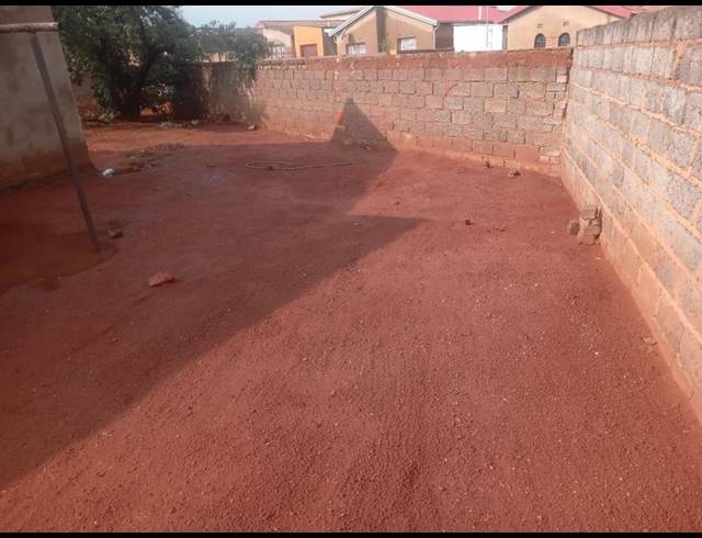 2 BEDROOM HOUSE FOR SALE IN SILUMA VIEW